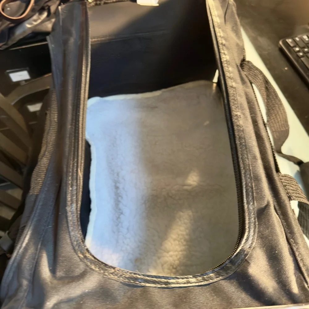 Brand new Pet carrier